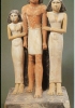 Una famiglia egizia in una statuetta del 2300 a.C. circa. (Cairo, Museo egizio. Foto Liepe)