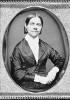 Lucy Stone fu la prima donna negli Stati Uniti a mantenere il proprio cognome anche dopo essersi sposata e la prima ad avere ottenuto un diploma nel Massachusetts. Dagherrotipo del 1850 circa.