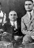 Dopo il putsch di Monaco (1923). Il secondo da destra è Rudolph Hess, suo segretario e successore designato. Le autorità carcerarie, di simpatie filonaziste, concedevano ai reclusi notevoli privilegi. (Londra, Imperial War Museum)