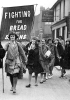Donne e uomini provenienti da tutto il paese si riunirono in Hyde Park a Londra il Primo maggio 1930 per una grande manifestazione, che invocava pane e lavoro.