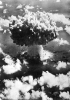 Il test nucleare sull’atollo di Bikini nelle isole Marshall effettuato dagli Stati Uniti il 25 luglio 1946. (Londra, Hulton Deutsch Collection)