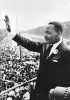 Martin Luther King davanti al Memorial Lincoln il 28 agosto 1963. Di fronte a una folla di 250000 persone confluita a Washington per ascoltarlo, King pronunciò il suo celebre discorso «I have a dream» (Ho un sogno).