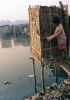 Le condizioni igieniche nei sobborghi delle megalopoli del sud del mondo sono spesso drammatiche. (Foto Karen Kasmauski - Corbis)