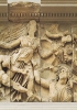 Il gruppo di Atena dell’altare di Zeus Sotèr e Athena Nikephòros. L’altare, uno dei capolavori dell’arte ellenistica, venne costruito per celebrare la vittoria del re Pergamo, del Regno degli Attalidi, sui Galati nel 166 a.C. Le sculture rappresentano scene di gigantomachia. (Foto Scala)