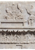 Una scena di trionfo in cui vengono trasportati su una sorta di portantina i nemici in catene e le spoliae opime. I secolo a.C. (Roma, Palazzo dei Conservatori - Foto Scala)