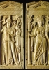 Tavolette di avorio in cui sono rappresentate le personificazioni delle capitali dell'Impero romano, Roma (a sinistra) e Costantinopoli (a destra). Vienna, Kunsthistorisches Museum