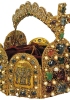 La corona simbolo del Sacro romano impero, in oro, pietre, perle e smalti cloisonné. Del 962 circa con aggiunte della prima metà dell’XI secolo. (Vienna Kunsthistorisches Museum)