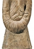 Statua di terracotta raffigurante un funzionario imperiale. Dinastia Qin, IVIII secolo a.C. (Shaanxi, Museo dei guerrieri e dei cavalli di terracotta dell’imperatore Qin Shi Huang)